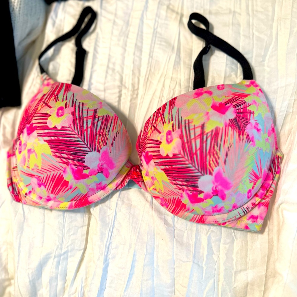 Print VS bra 🌸🌸